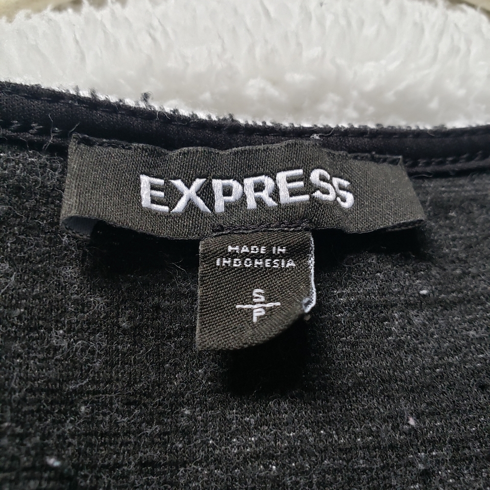 Express dress - Picture 5 of 8